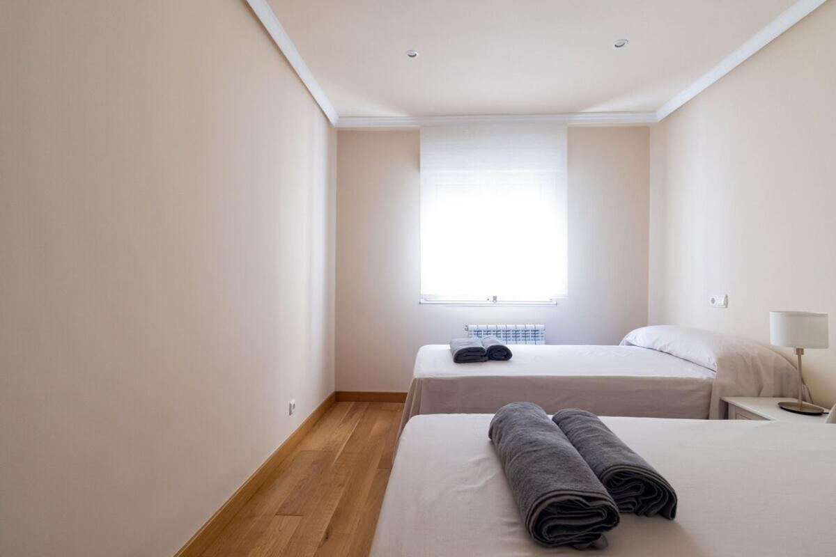 Apartamento Centro Gijon Con Parking Apartment Ngoại thất bức ảnh