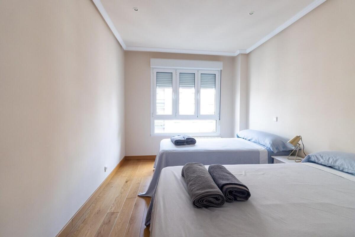 Apartamento Centro Gijon Con Parking Apartment Ngoại thất bức ảnh